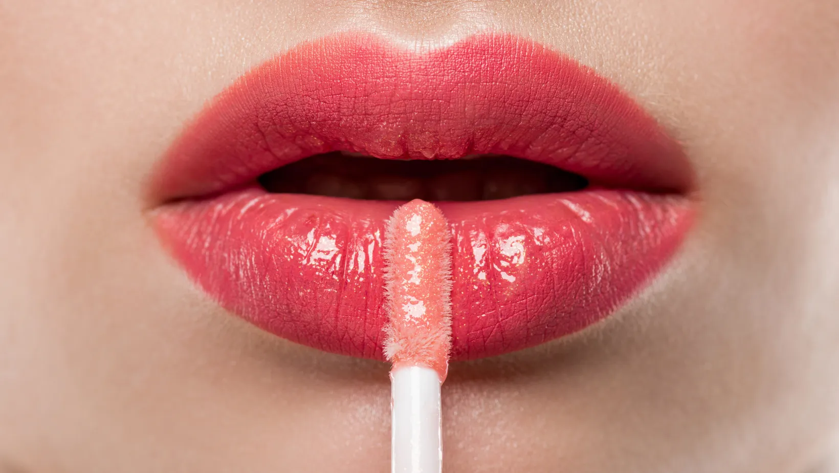 5 Secrets of the Peaches and Cream Sisterhood Lip Gloss