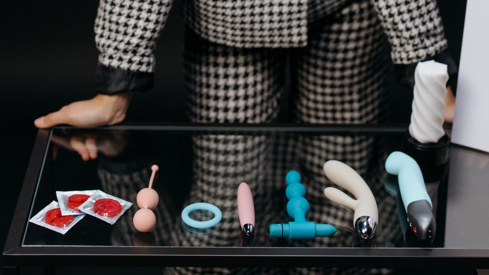 Size, Shape, and Satisfaction: A Comprehensive Guide to Ultimate Dildo Choices