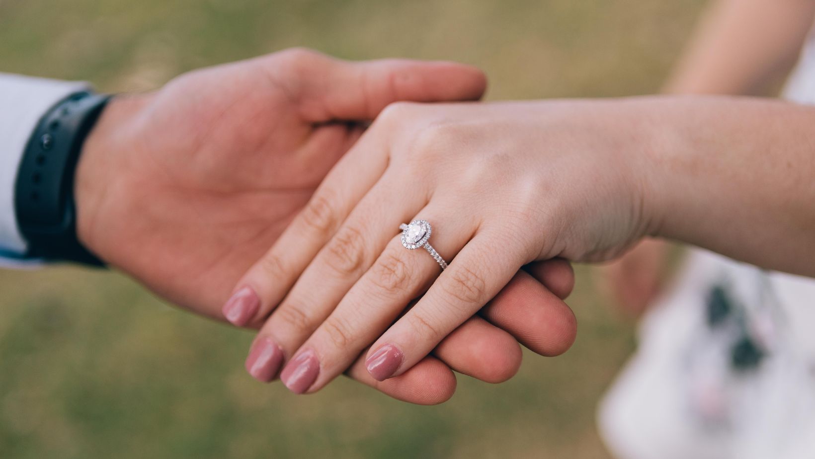 The Right and Wrong Ways to Shop for an Engagement Ring